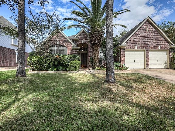 2nd image of 6819 Knoll Park Dr