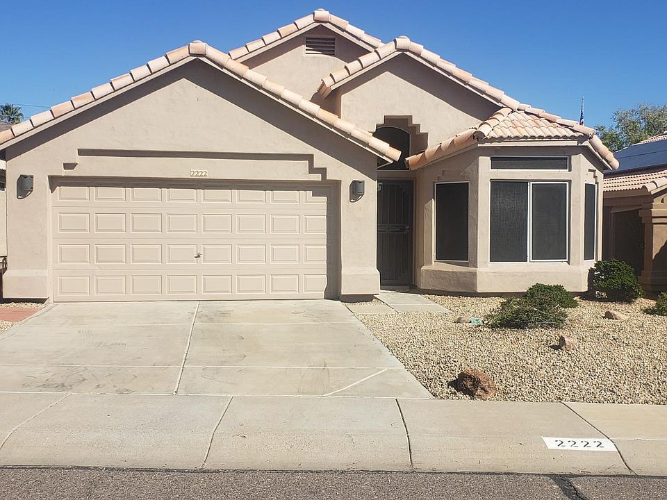 1st image of 2222 E Menadota Dr