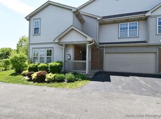 2279 Vanderbilt Dr, Geneva, IL 60134