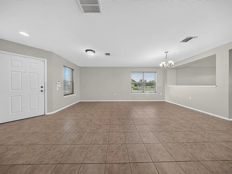 9001 Bird Brook Ln — Photo 3