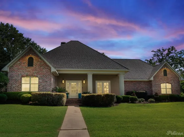 5 Charleston Dr, Haughton, LA 71037