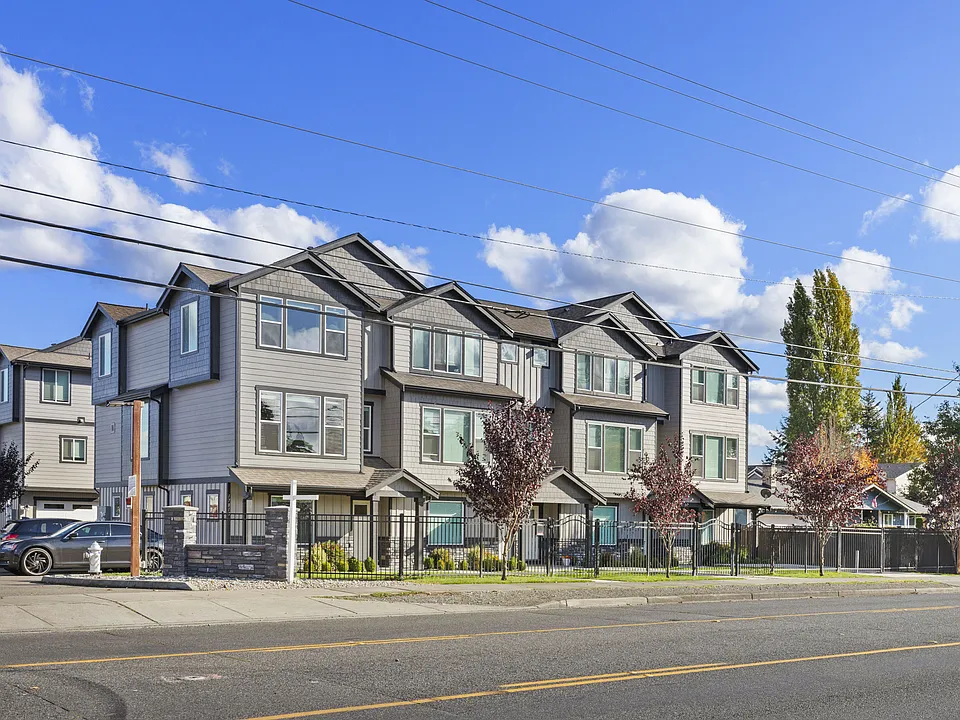Rainier View Court