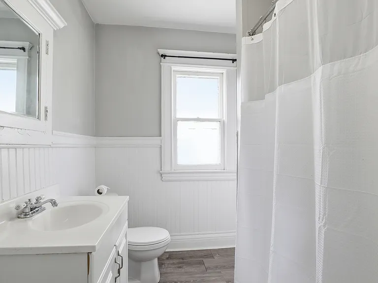 1541 South Ave — Photo 9