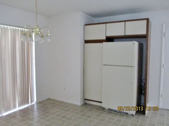 4th image of 151 Glenwood Dr