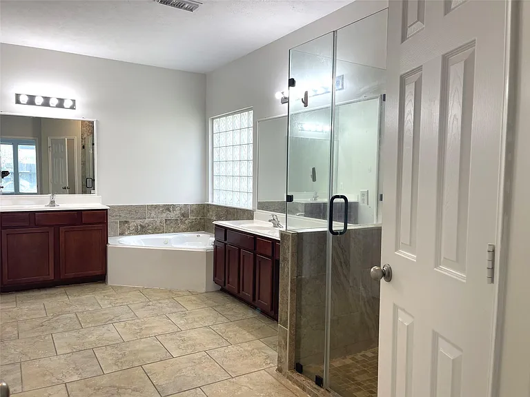 6411 Virginia Fields Dr — Photo 17
