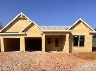 1540 Legend Dr, Greensboro, GA