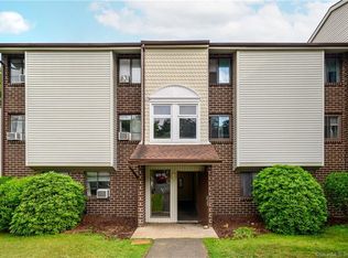 7 Padanaram Rd #D86, Danbury, CT 06810