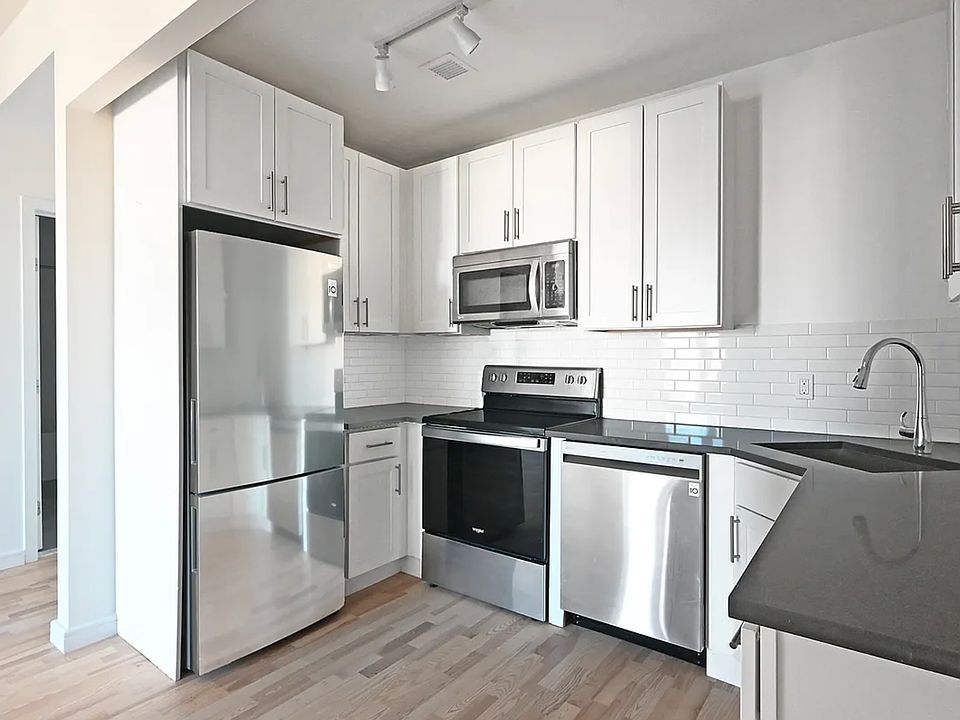 1st image of 25-79 31st St #3C