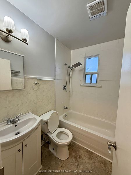 Ajax House for rent - 3 Bedrooms — photo 6