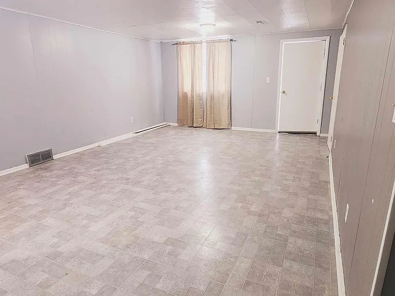 426 Dorset St — Photo 15