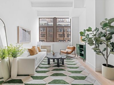 310 E 46th St APT 12S, Manhattan, NY, 10017