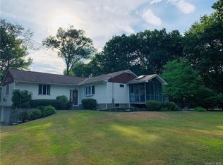 215 Orrs Mills Rd, Salisbury Mills, NY