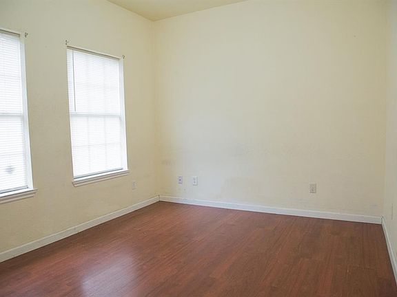 2nd image of 11512 Mollymac Ln