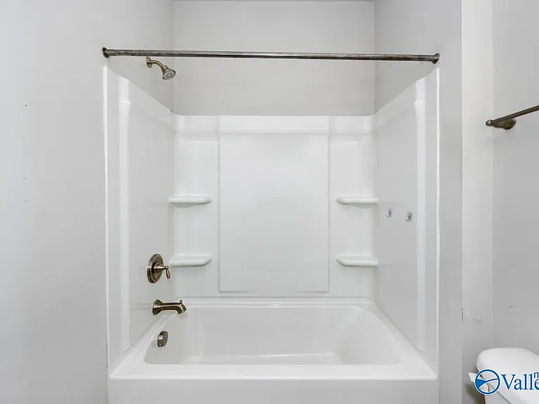 207 Blackwood Dr — Photo 17