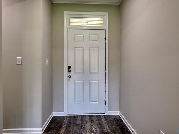 2nd image of 124 Oak Fletcher Dr
