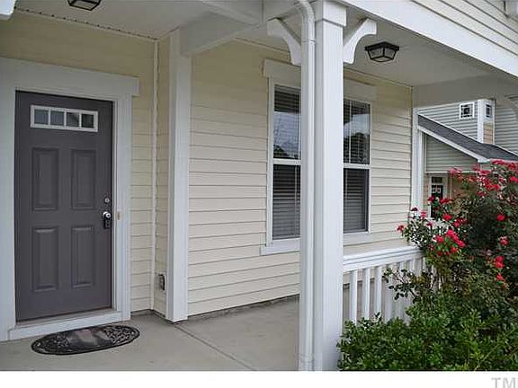 2nd image of 3201 Cardinal Lake Dr