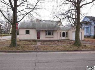 636 N Walnut St, Seymour, IN 47274