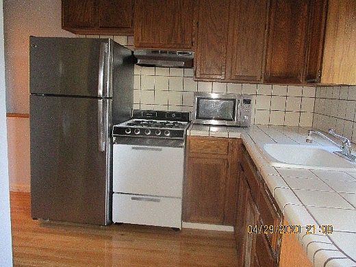 3rd image of 27 Midway Ave #B