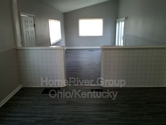5th image of 2104 Van Ave