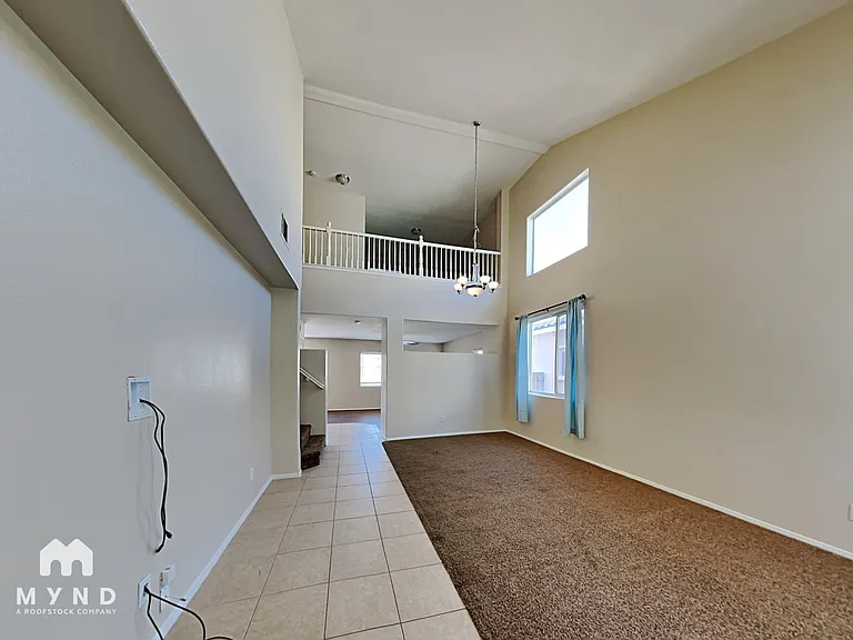 6243 Sterling Cap St — Photo 4