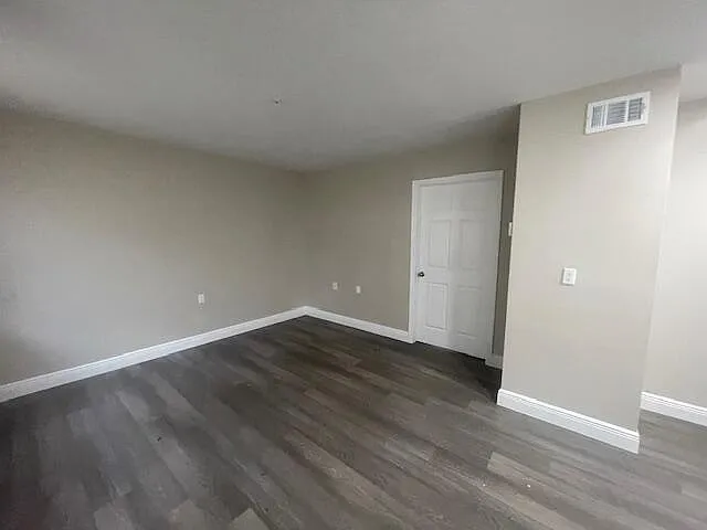 4383 Windsor Ave #2 — Photo 12