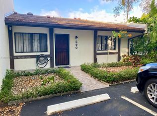 590 NE 199th Ter #2Y, Miami, FL 33179