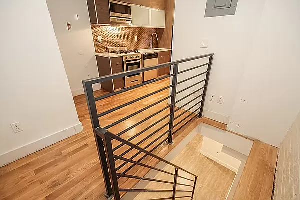 Rented by Signature Property Realty | media 51