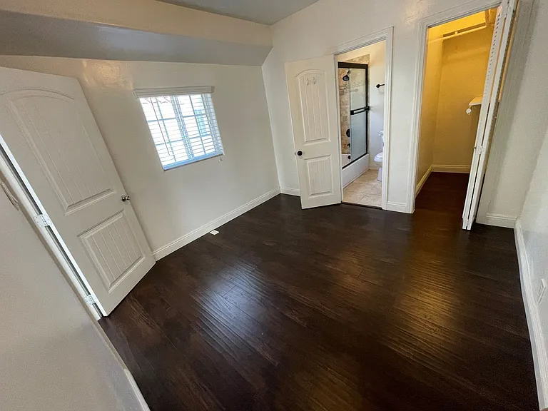 Charming North Park Cottage — Photo 9