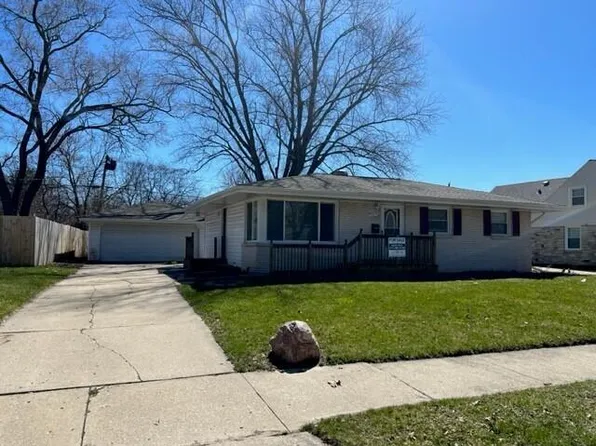 8129 West Green Tree ROAD, Milwaukee, WI 53223