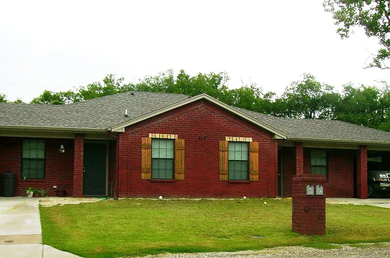 410 W Brady St #B — Photo 1