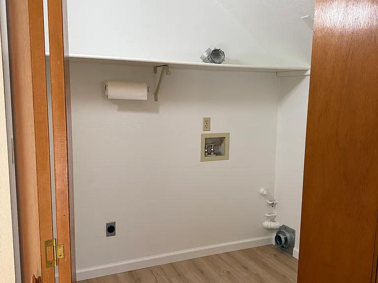 Walk-in Laundry Coset
