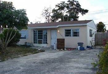 2nd image of 1641 SW 46th Ave