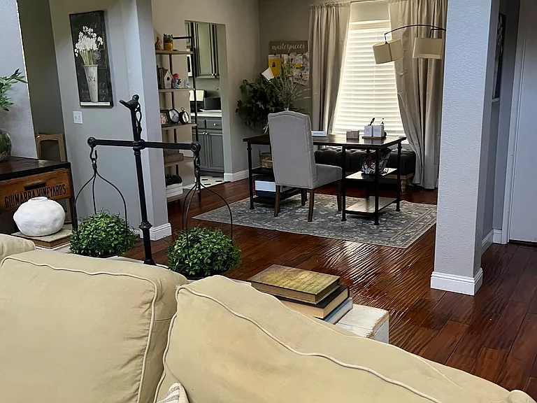 14271 Plumas Ct — Photo 2