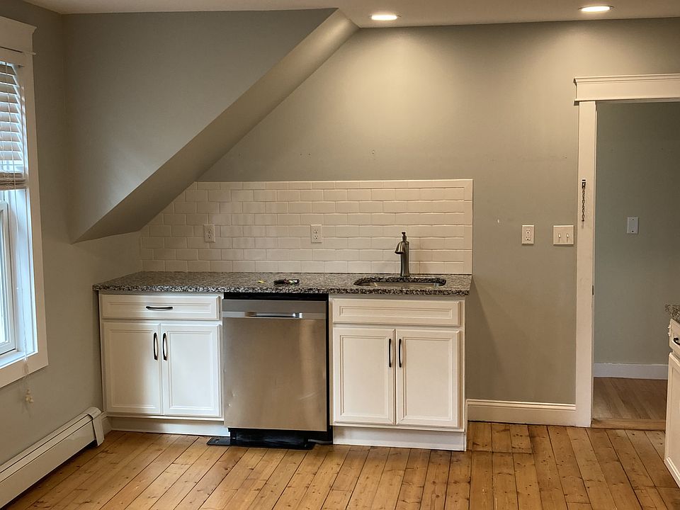 1st image of 207 Pine St #B