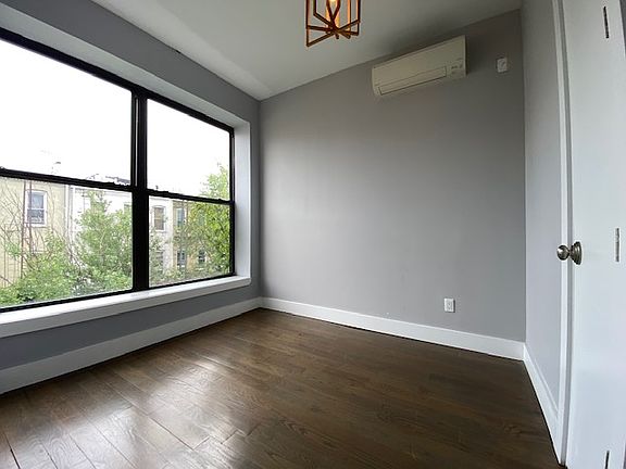2nd image of 484 Harman St APT 3R