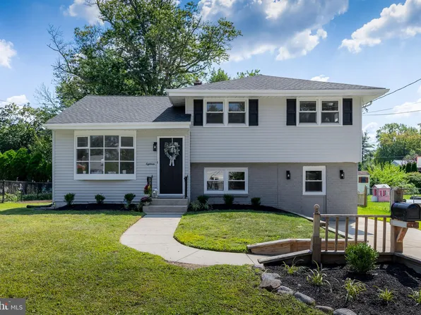 18 Cherry Ln, Woodbury, NJ 08096
