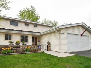 1089 Mohegan Ln, Schaumburg, IL 60193
