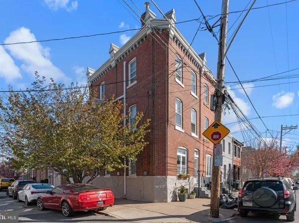 2214 Cedar St, Philadelphia, PA 19125
