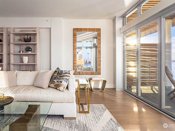 3rd image of 1250 Alki Avenue SW #PHG