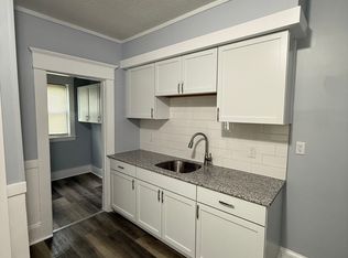 11 Sycamore St, Springfield, MA 01109