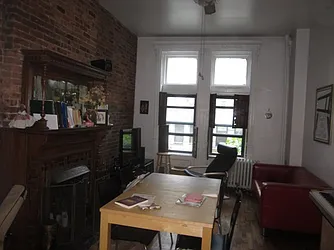 Rented by Elinor Taasa, LREB