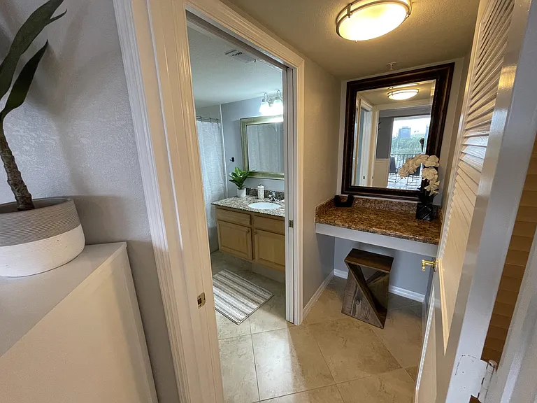 1801 N Flagler Dr #502 — Photo 16