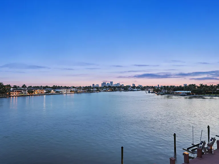 511 Bayshore Dr #401 — Photo 45