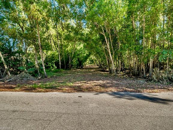 4th image of 6845 Magnolia Ln