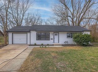 801 E 133rd Cir, Grandview, MO 64030