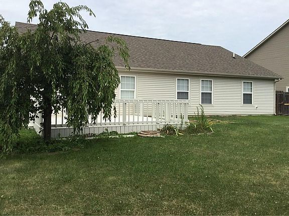 2nd image of 2451 Foxtail Dr