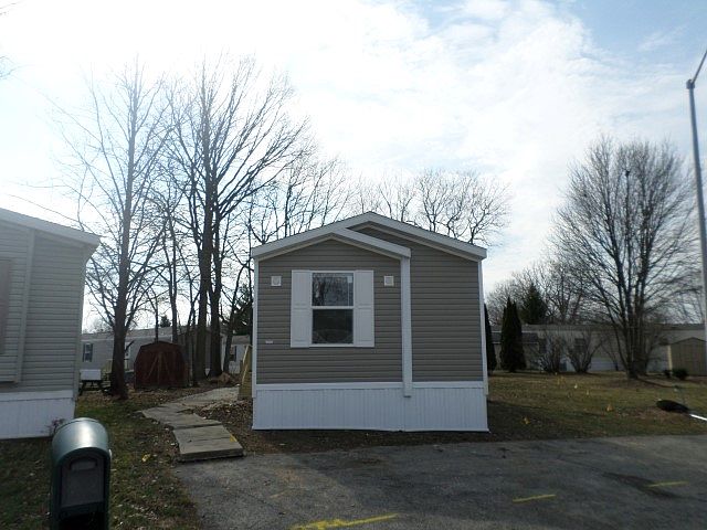 1st image of 1418 Everest Dr