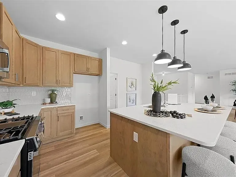 109 Sommerset Ct — Photo 7