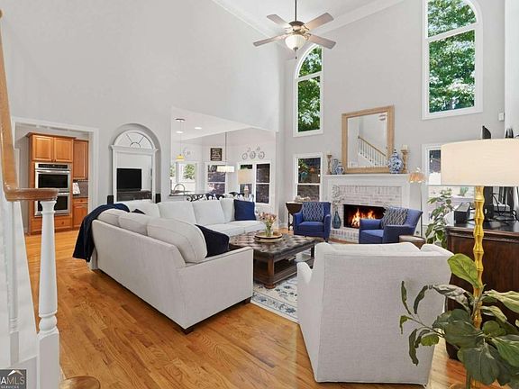 5th image of 5325 McIntosh Dr