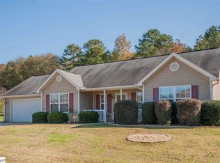 104 Cedar Glen Dr, Williamston, SC 29697